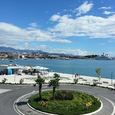 アパート Lala Amazing Sea View スプリト