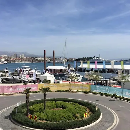 アパート Lala Amazing Sea View スプリト