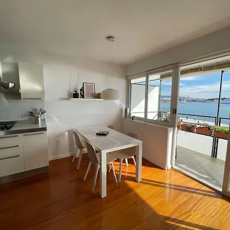 Lala Amazing Sea View *